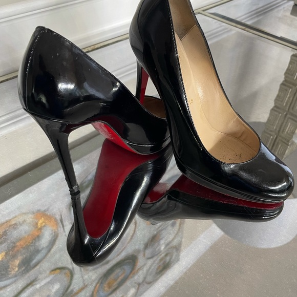 Authentic Christian Louboutin simple black patent pumps 100 (US Size 6) - Picture 1 of 13